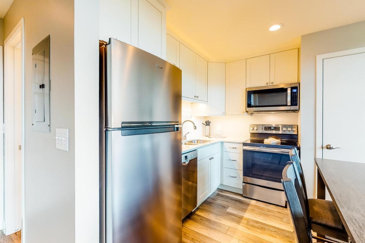 Watch Hill Lofted Apartment Силвърторн Екстериор снимка